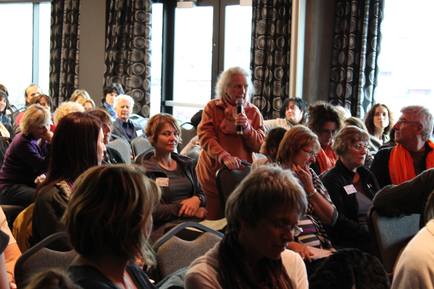 Participantes et participants au colloque de la FFY qui s'est tenu à Sherbrooke au Québec en octobre 2011